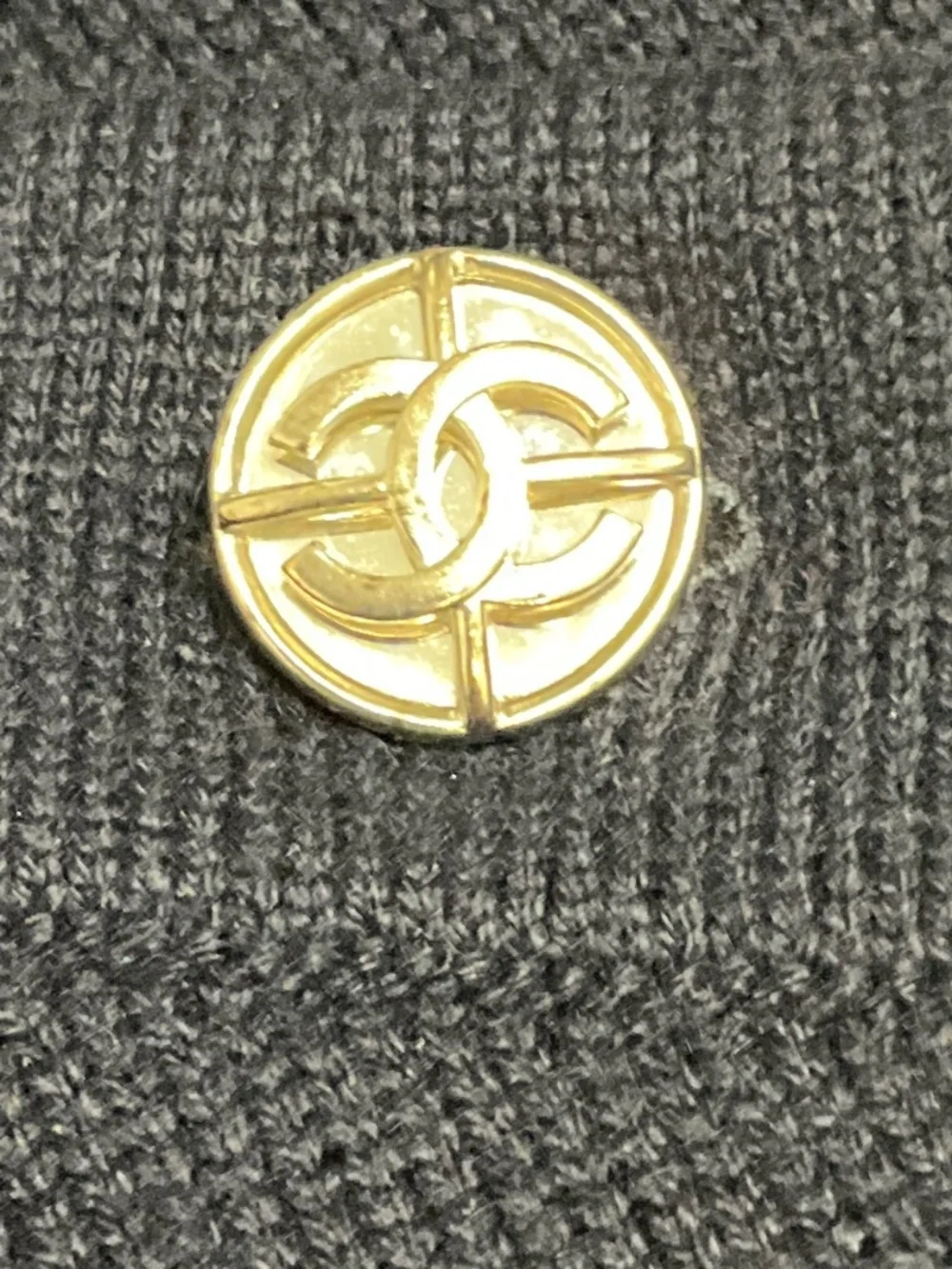 CHANEL NAVY / WHITE 2016 CASHMERE KNIT LONG CARDIGAN SWEATER WITH SILVER CC LOGO - Picture 8 of 8